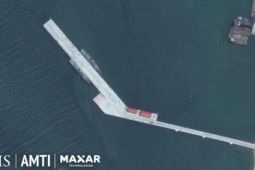 Hai tàu chiến Trung Quốc thường trực ở quân cảng Ream, Việt Nam có nên lo?